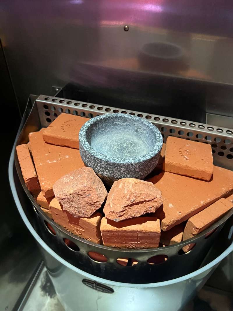 ULTRA SAUNA ICE & HEATのストーブ